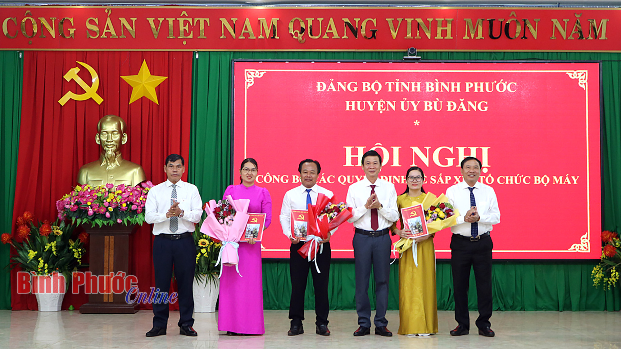 Bù Đăng, Chơn Thành: Sắp xếp tổ chức bộ máy và nhân sự