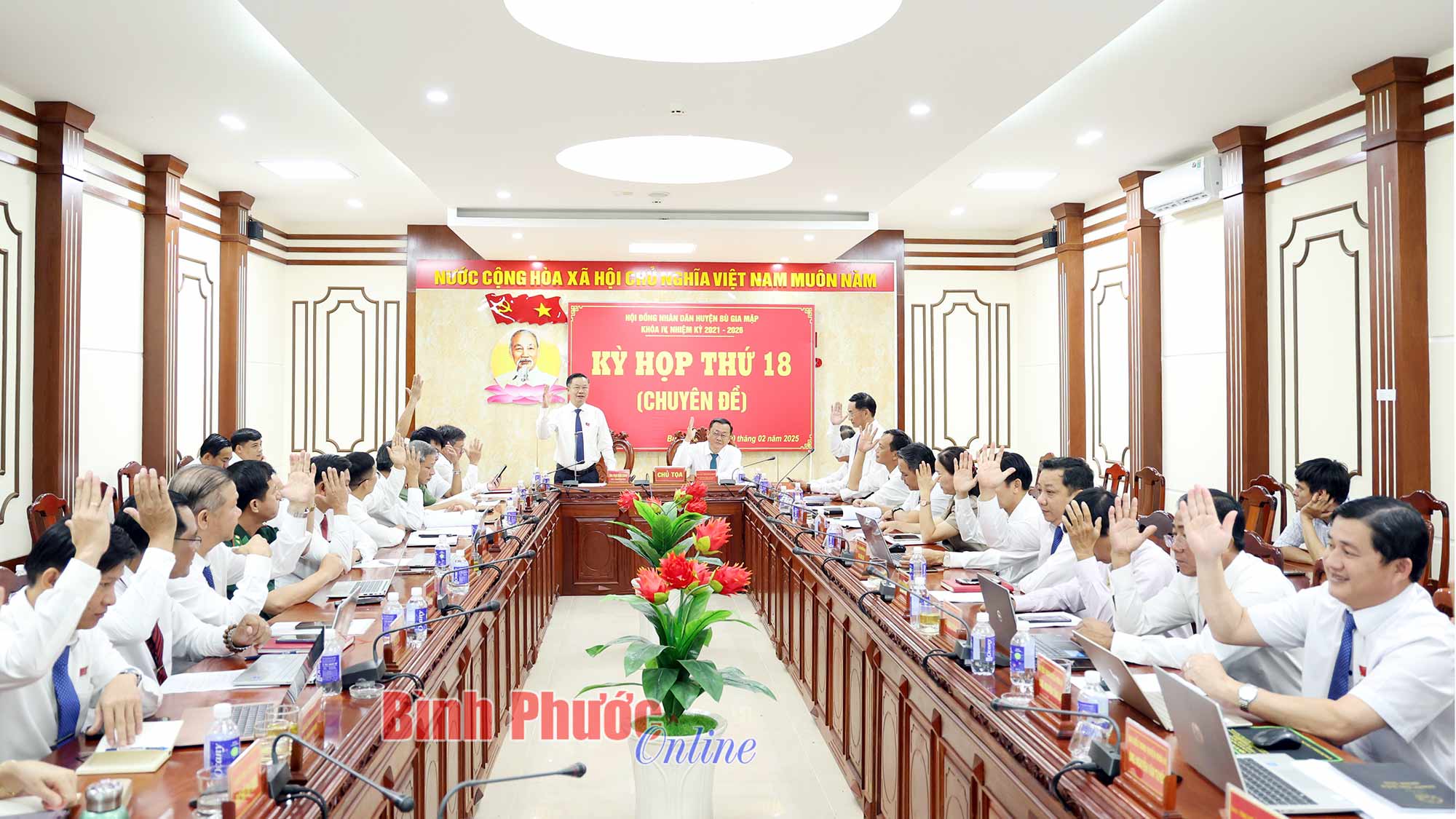 HĐND huyện Bù Gia Mập, Phú Riềng, thị xã Phước Long họp chuyên đề