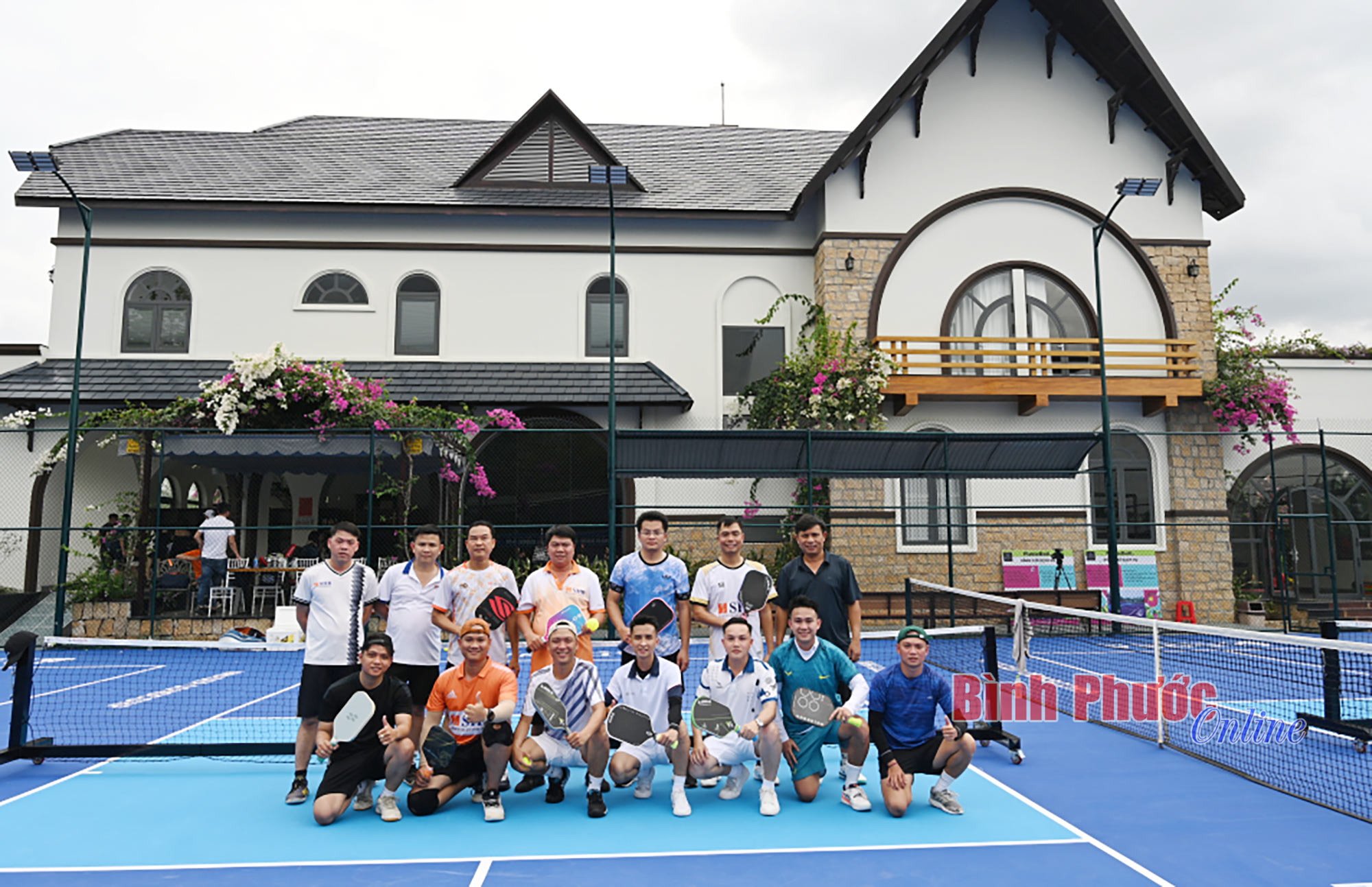 Ladona Farmstay khai trương 4 sân pickleball