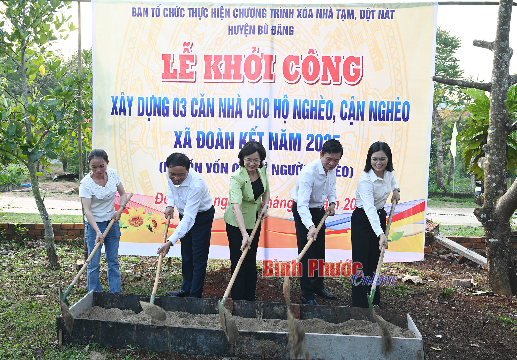 Lãnh đạo tỉnh dự khởi công xây nhà cho hộ nghèo, cận nghèo 
