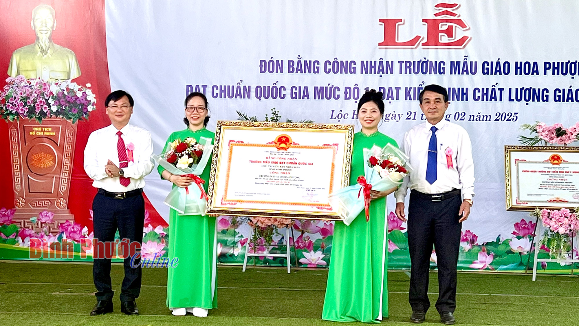 Mẫu giáo Hoa Phượng đạt chuẩn quốc gia