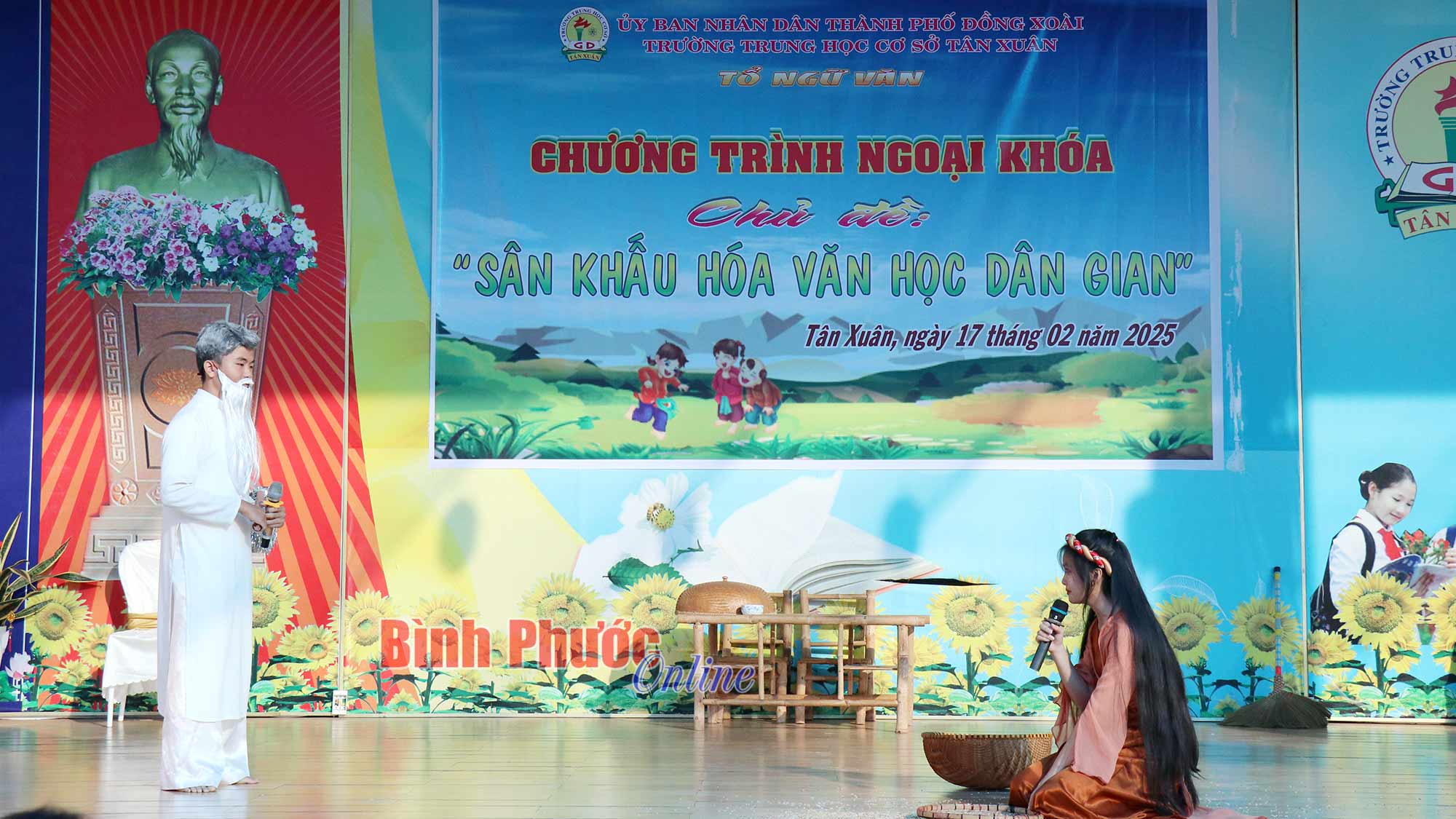 Sôi nổi ngoại khóa sân khấu hóa văn học dân gian