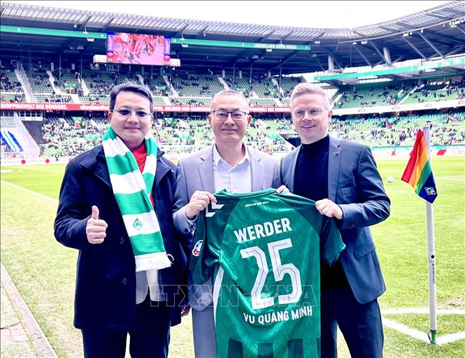 Werder Bremen muốn tăng cường hợp tác đào tạo, phát triển bóng đá tại Việt Nam