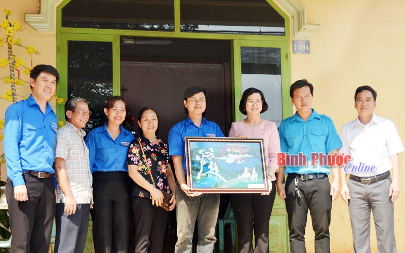 Ấn tượng với nhiều mô hình khởi nghiệp của thanh niên Phước Long