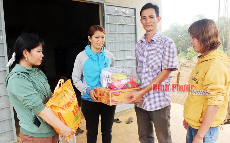 Chung một tấm lòng