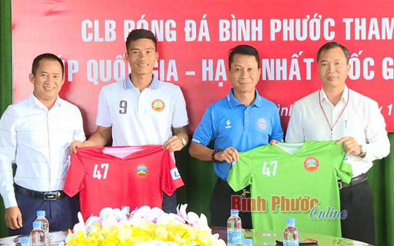 CLB Bóng đá Bình Phước phấn đấu nằm trong top đầu giải hạng Nhất quốc gia