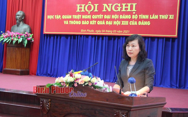 Đẩy mạnh tuyên truyền, đưa nghị quyết của Đảng vào cuộc sống