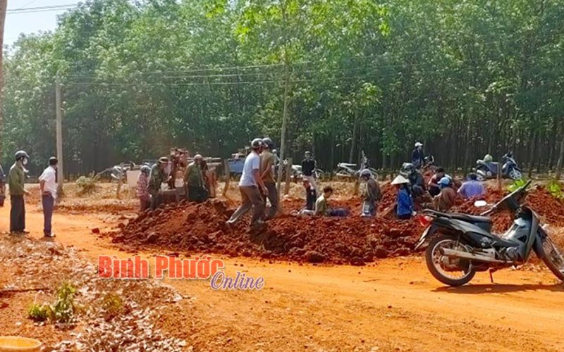 Đội K72 cất bốc thêm 6 hài cốt liệt sĩ