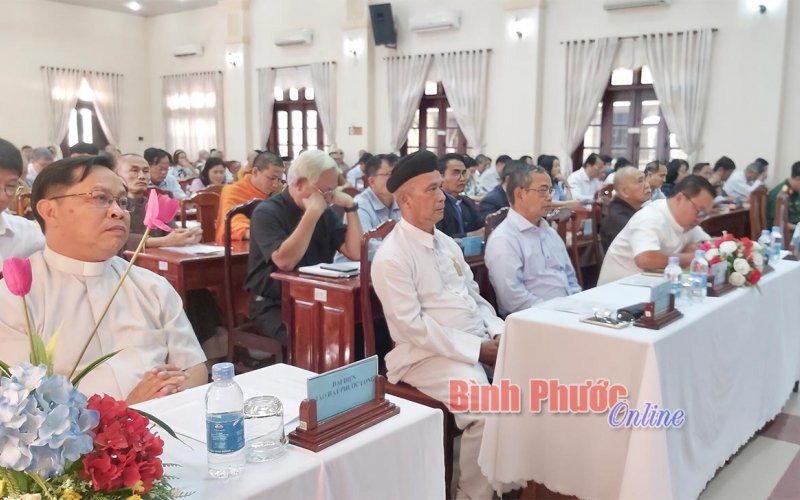 Đồng bào các tôn giáo đã có nhiều đóng góp to lớn cho sự phát triển của tỉnh