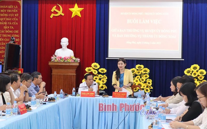 Đồng Xoài - Đồng Phú trao đổi thống nhất phối hợp trên các lĩnh vực