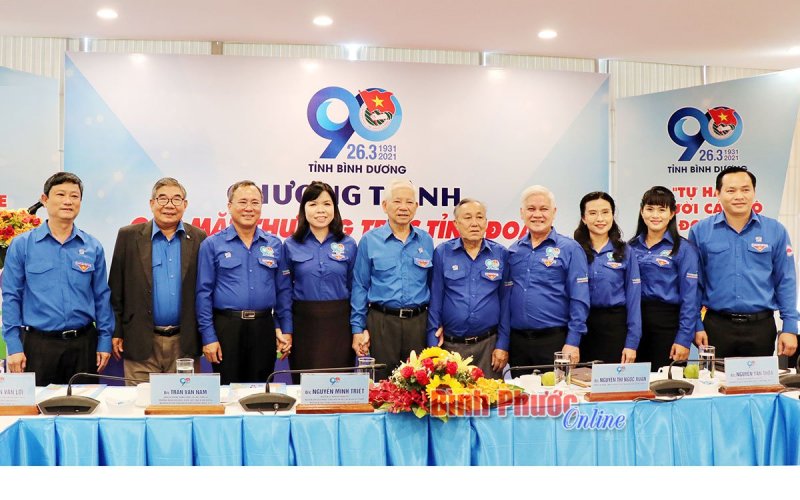 Họp mặt Thường trực Tỉnh đoàn Sông Bé qua các thời kỳ