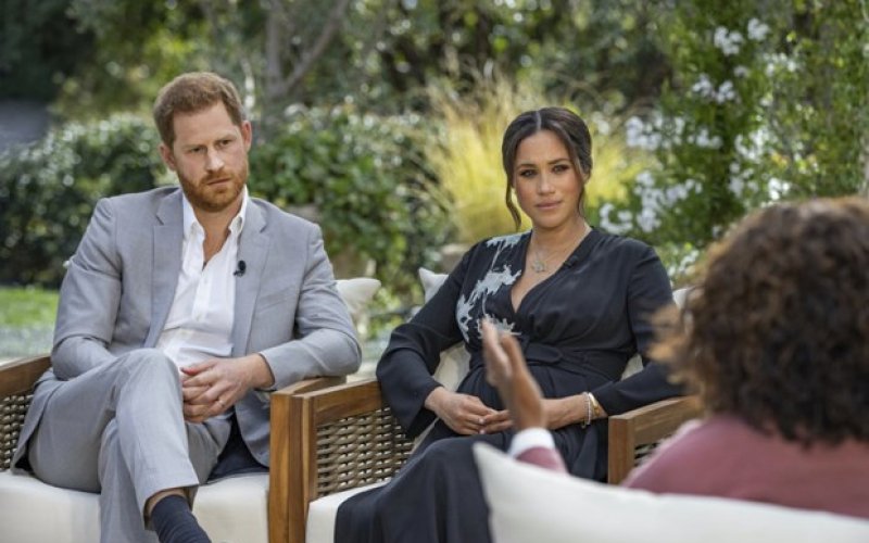 Meghan và Harry lên tiếng về sự rạn nứt với Hoàng gia Anh