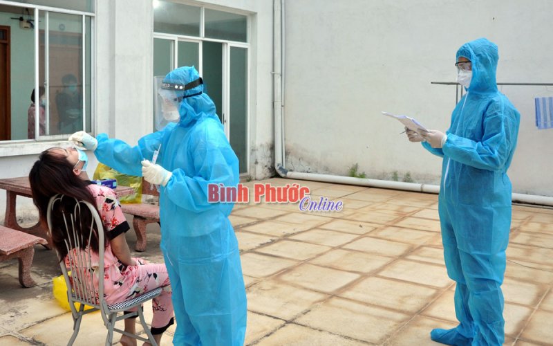 Những lương y trên tuyến đầu phòng chống dịch