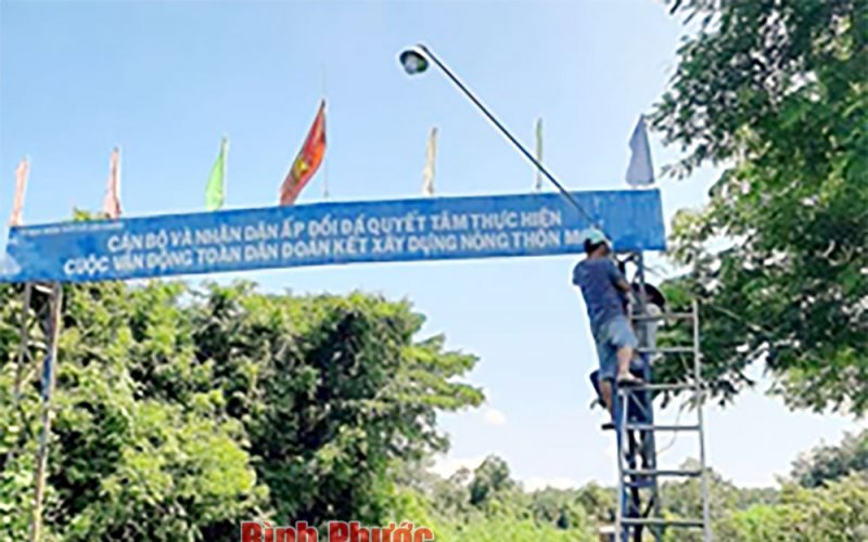 Thắp sáng những tuyến đường nông thôn