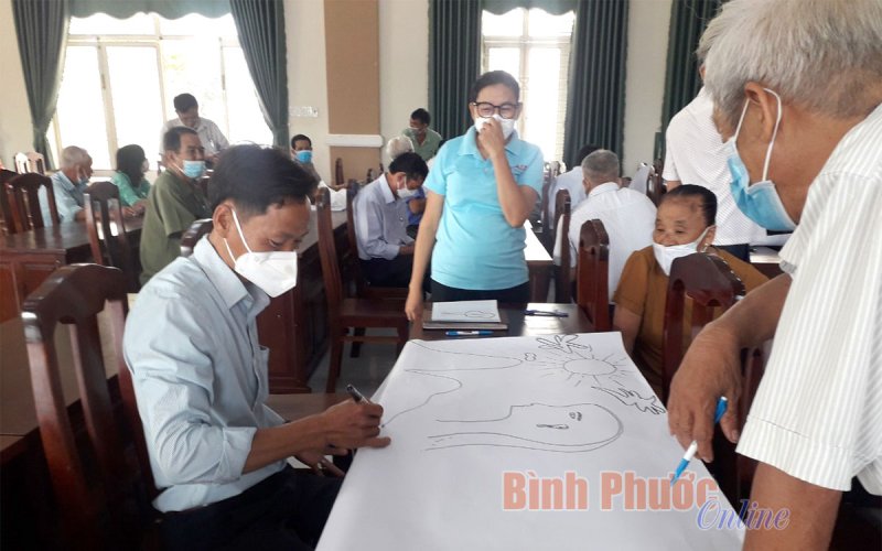 30 học viên tập huấn nhạy cảm giới trong chăm sóc người khuyết tật