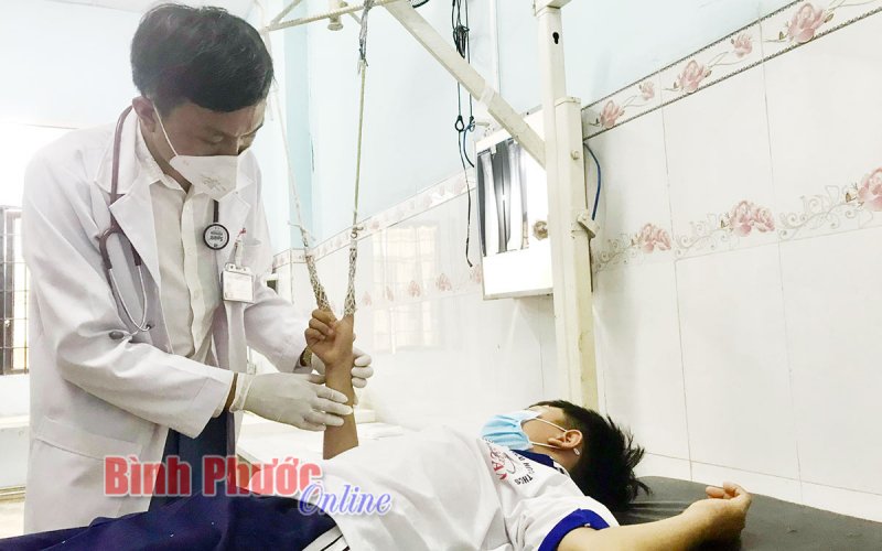 B&aacute;c sĩ trẻ gi&agrave;u nhiệt huyết