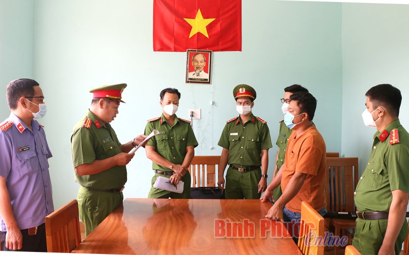 Bình Phước: Bắt tạm giam giám đốc công ty buôn lậu hàng ngàn tấn hạt điều