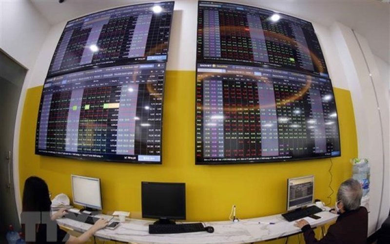 Cần giải pháp căn cơ hạn chế thao túng thị trường chứng khoán