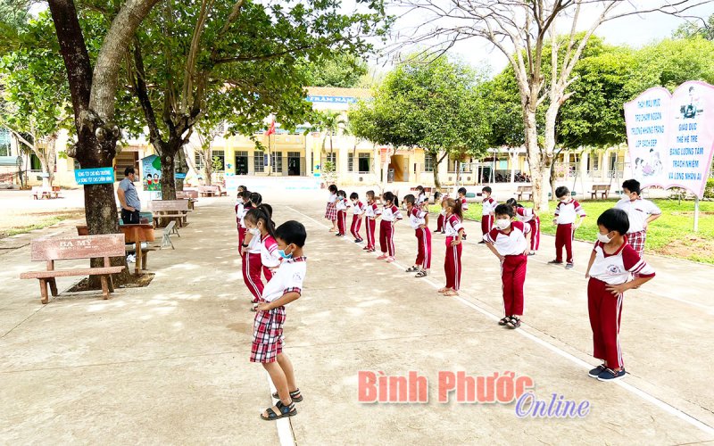 Đồng bộ giải pháp nâng cao tỷ lệ BHYT học sinh