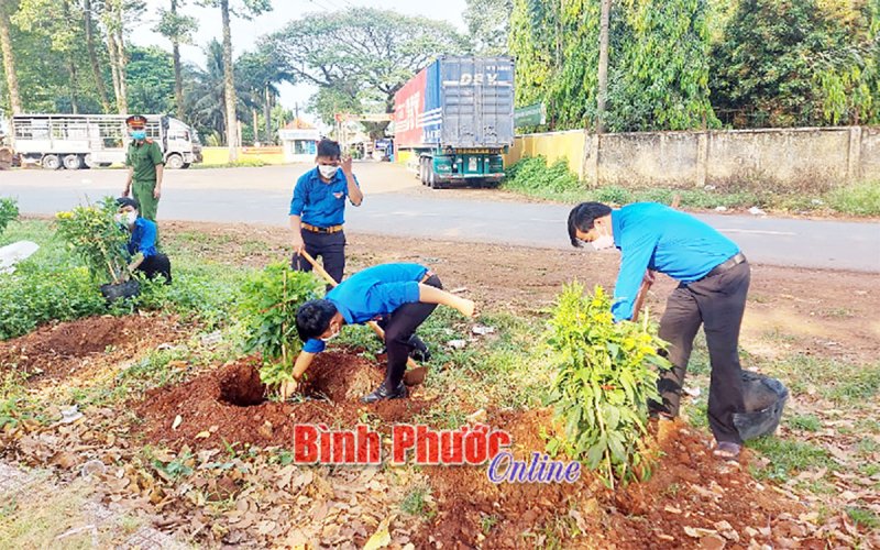 Đồng Phú ra quân Tháng thanh niên năm 2022