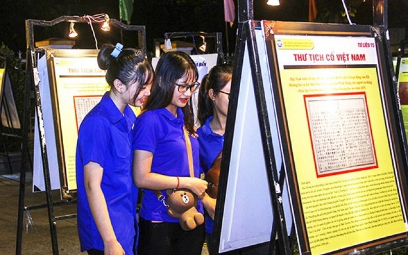 Đưa triển lãm số "Hoàng Sa, Trường Sa của Việt Nam" vào trường học