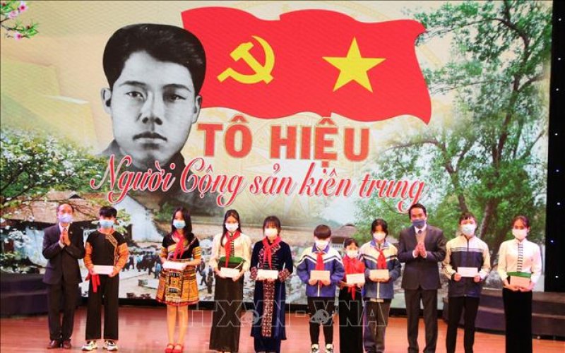 Kỷ niệm 110 năm Ngày sinh đồng chí Tô Hiệu: Người cộng sản kiên trung