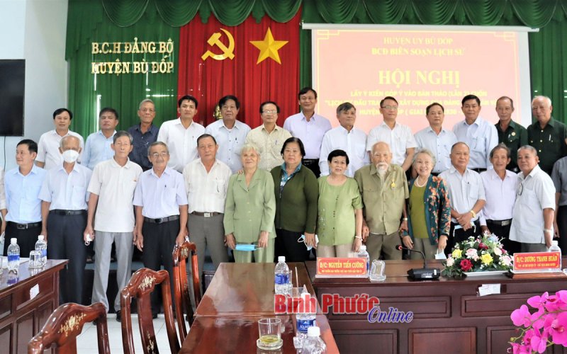 Lấy ý kiến bổ sung, hoàn thiện ấn phẩm lịch sử Đảng bộ huyện Bù Đốp 
