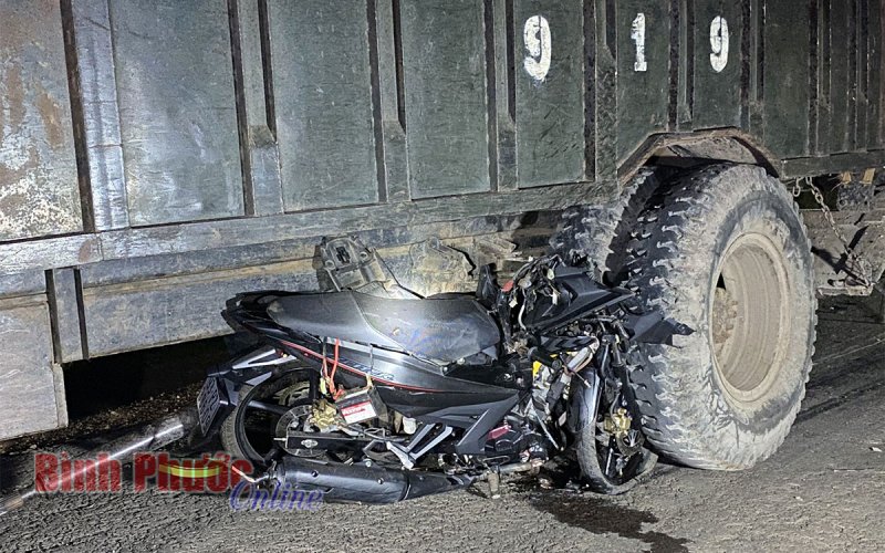 Tông xe máy cày, nam thanh niên tử vong tại chỗ