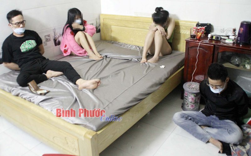 Bình Phước: Chủ quán karaoke tổ chức sử dụng trái phép chất ma túy