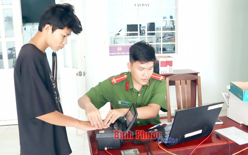 Cấp căn cước công dân lưu động cho học sinh thi tốt nghiệp THCS, THPT