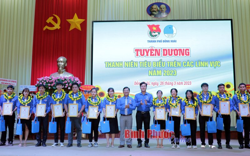 Đồng Xoài kỷ niệm 92 năm thành lập Đoàn TNCS Hồ Chí Minh