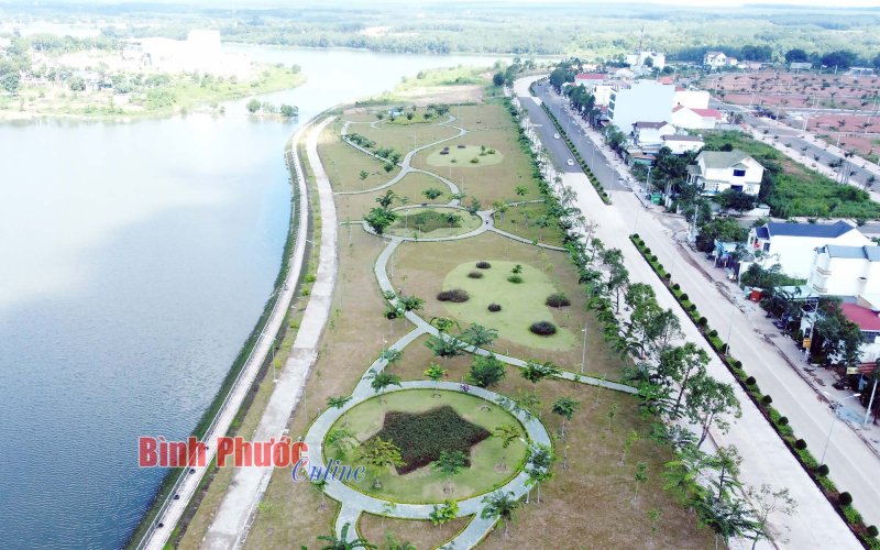 Đồng Xoài tiến tới xây dựng đảng bộ kiểu mẫu