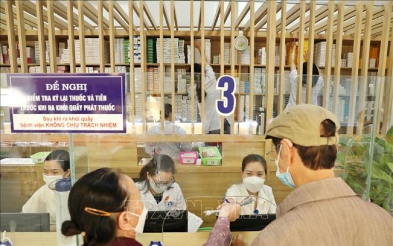 Kh&oacute; khăn về thuốc, trang thiết bị được th&aacute;o gỡ, bệnh viện kh&ocirc;ng được để bệnh nh&acirc;n đi mua