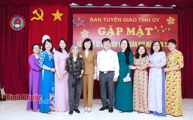 Khơi thông dòng chảy cho văn học - nghệ thuật phát triển