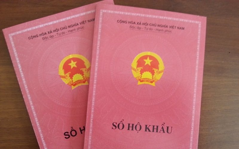 Không yêu cầu người dân xuất trình sổ hộ khẩu, giấy tạm trú