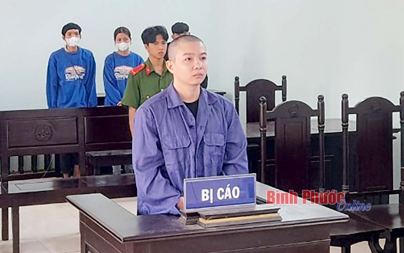Lãnh án 1 năm 6 tháng tù vì tội “Tàng trữ trái phép chất ma túy”