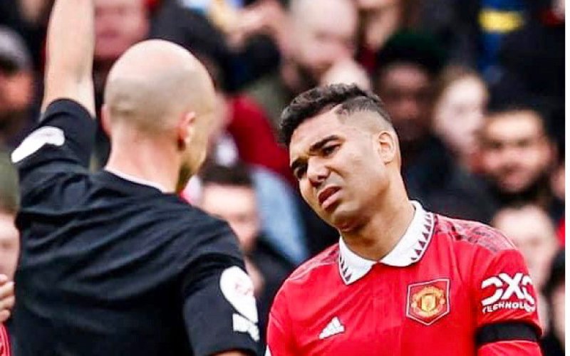 Manchester United bị chia điểm với đội đứng cuối bảng Southampton