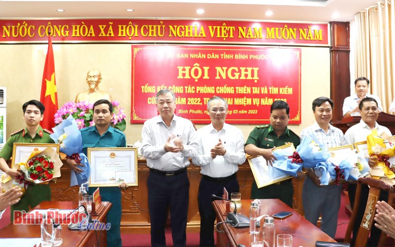 Nâng cao hơn nữa công tác cảnh báo, dự báo thiên tai