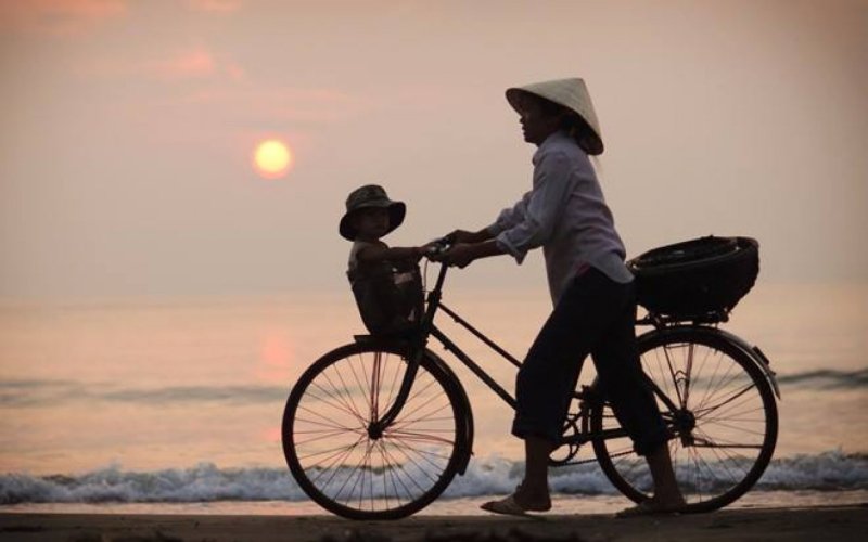 Người mẹ