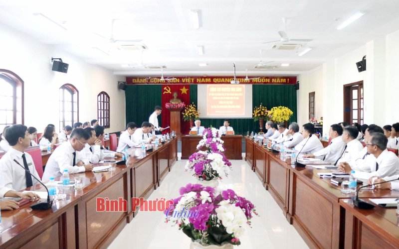 Nhiều ý kiến, kiến nghị tại buổi làm việc với Chánh án TAND tối cao Nguyễn Hòa Bình