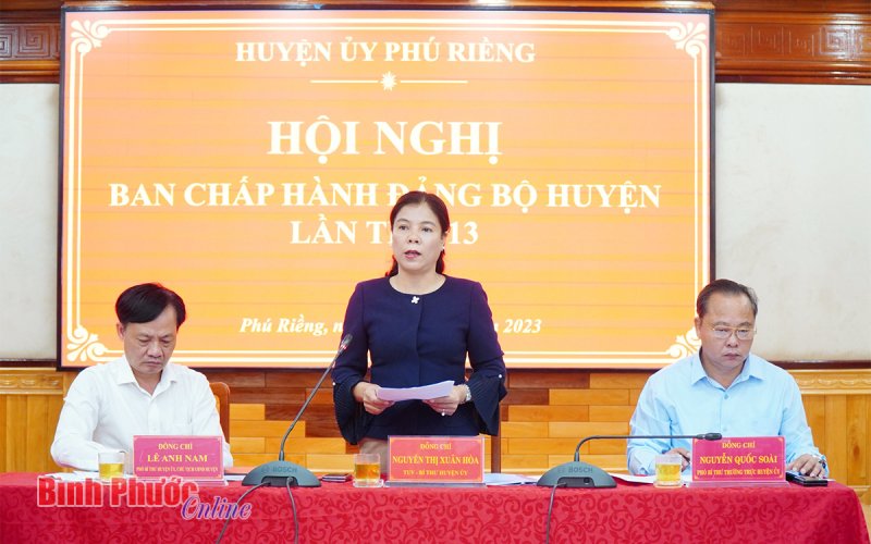 Phú Riềng: Hội nghị Ban Chấp hành Đảng bộ huyện lần thứ 13