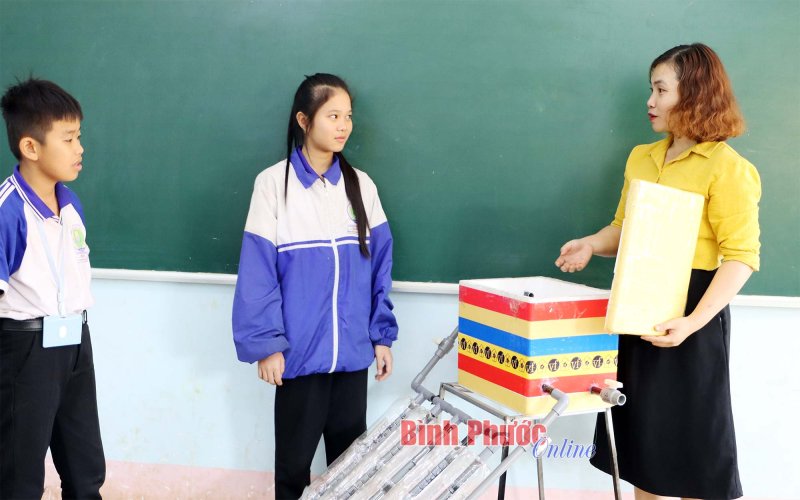 Thiếu thiết bị, đồ dùng dạy học: Linh động thích ứng