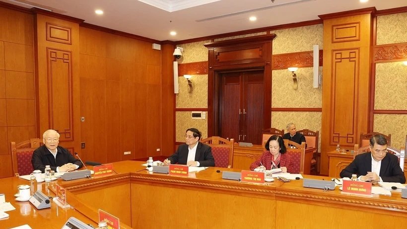 Công tác nhân sự của Đảng: Phải vun xới gốc để tránh lụi cành, sâu lá