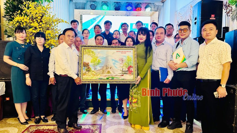 Hội Nông dân tỉnh Bình Phước tham quan và ký kết hợp tác với Tập đoàn An Nông