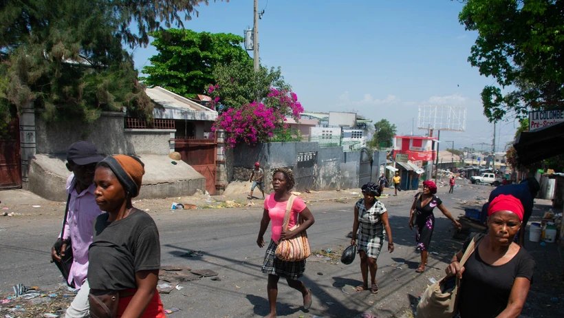 Khủng hoảng ở Haiti: Trung Quốc, Pháp sơ tán công dân