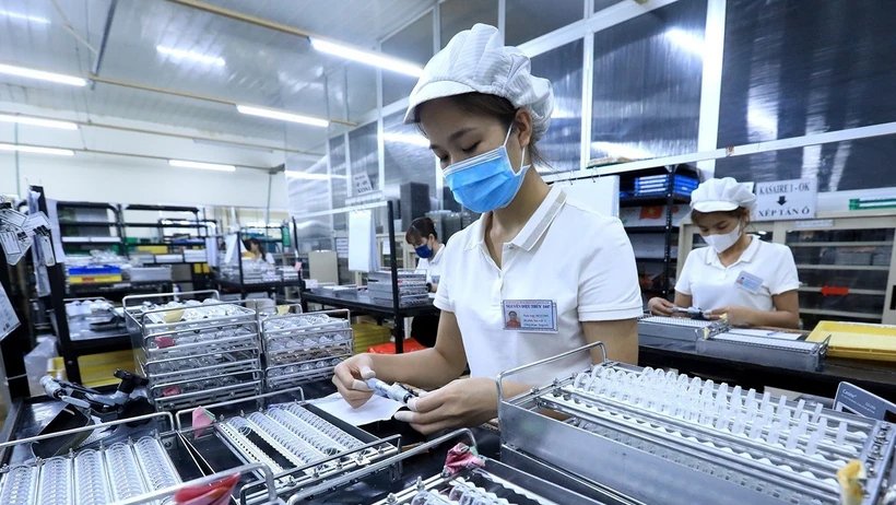 Kinh tế Việt Nam đi ngược lại với xu hướng suy giảm trên toàn thế giới