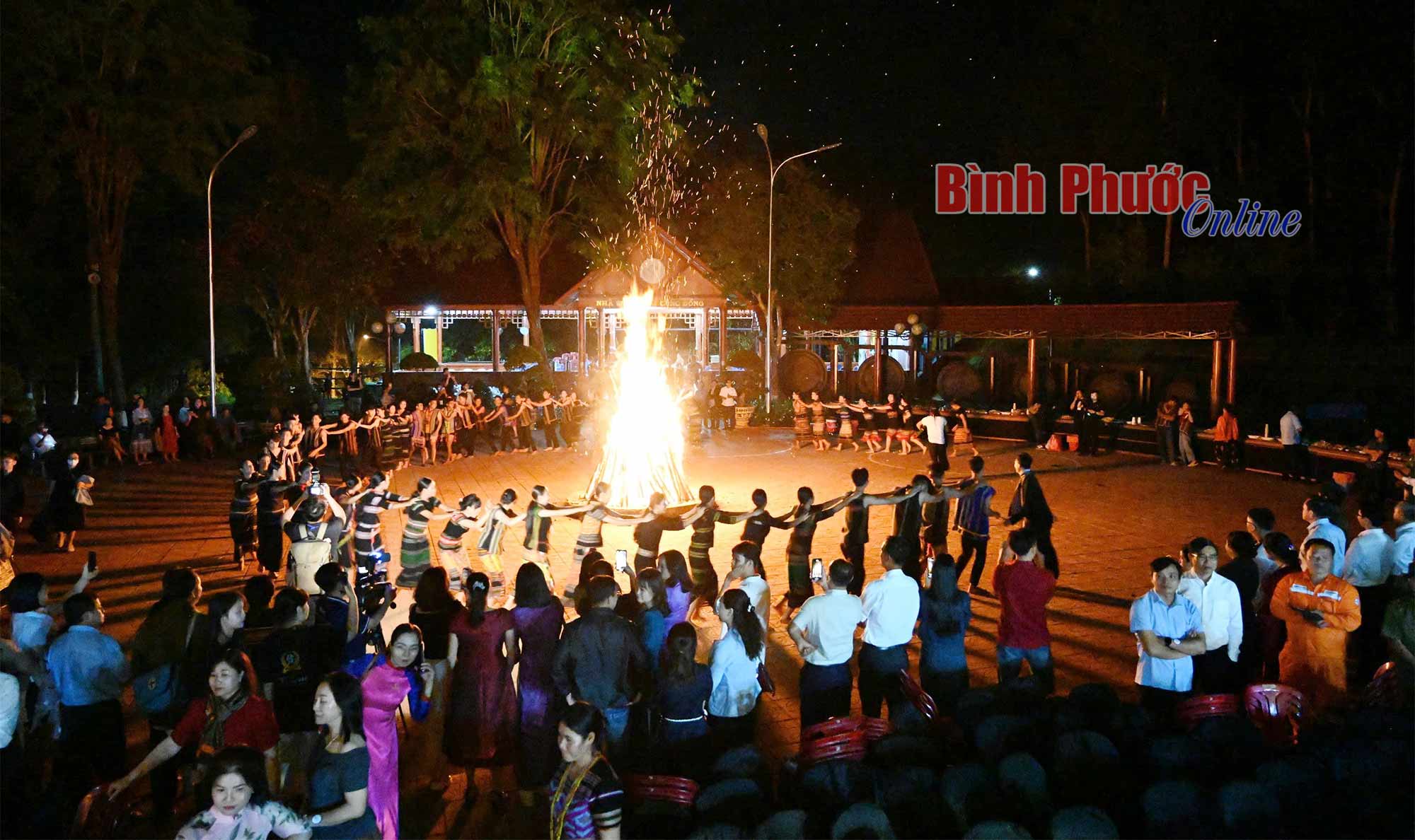 Bản sắc dân tộc trong nhịp thở đương đại