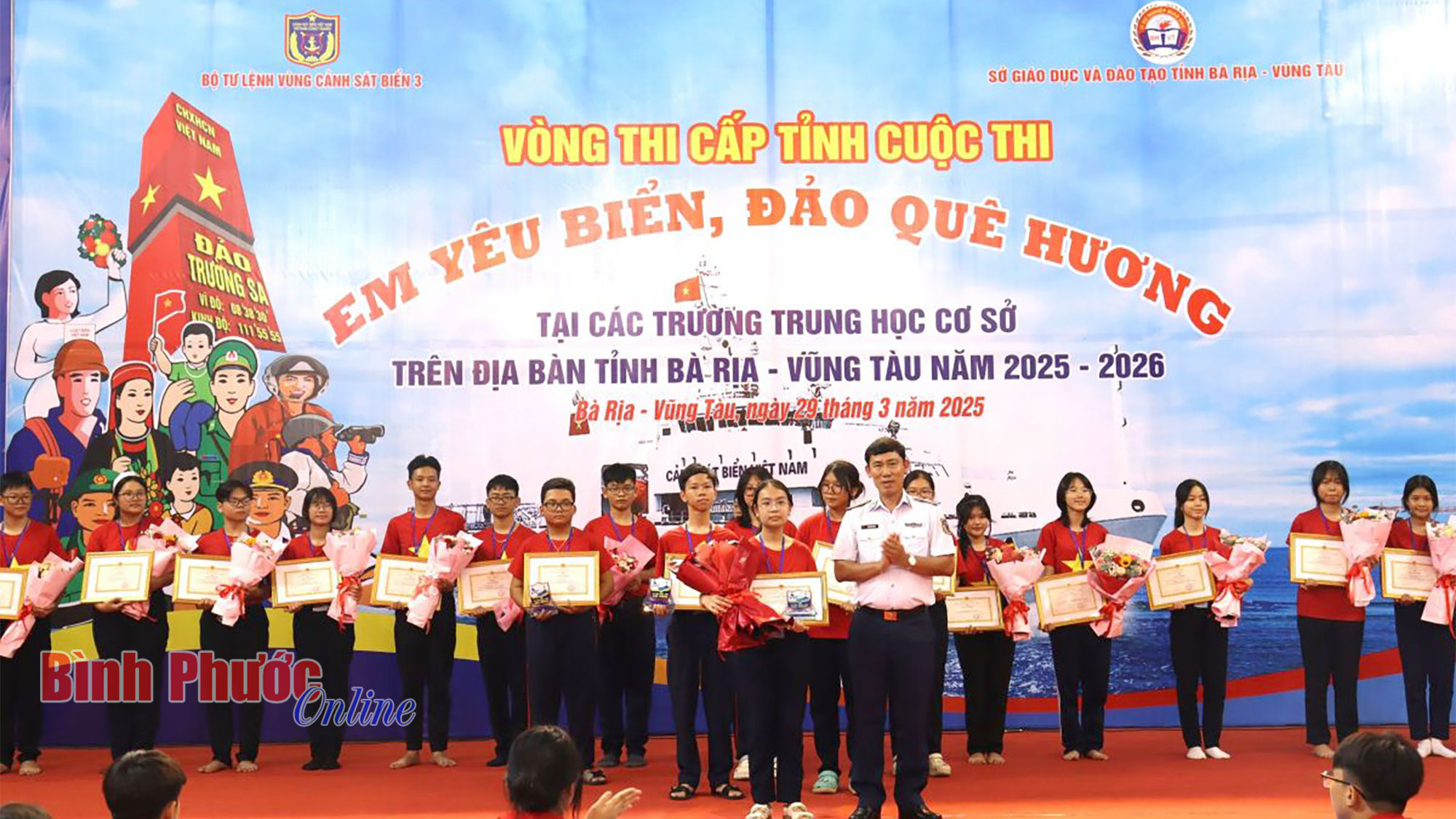 Chung kết Cuộc thi “Em yêu biển, đảo quê hương” 