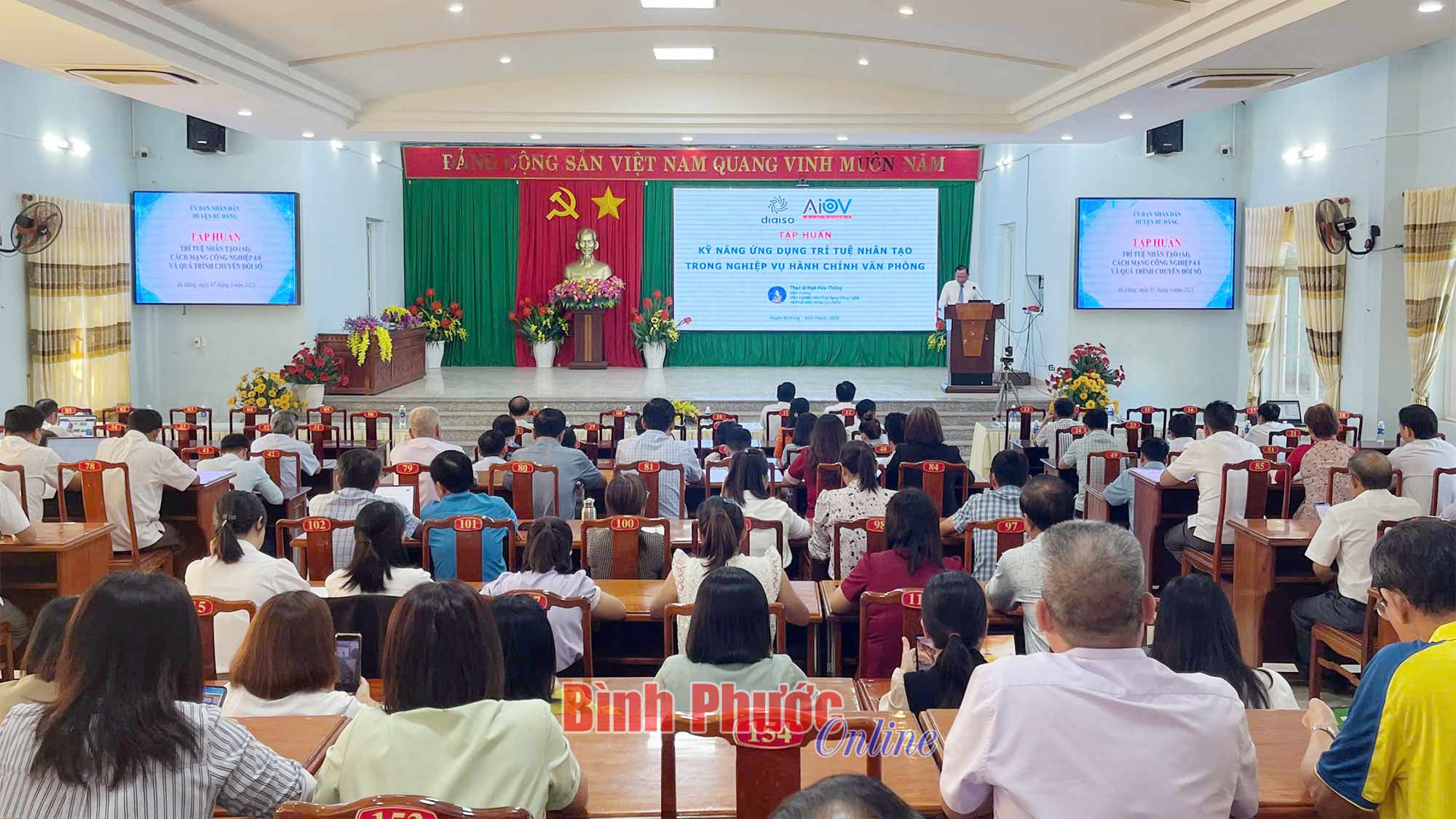 Bù Đăng: Tập huấn kỹ năng ứng dụng trí tuệ nhân tạo (AI) trong nghiệp vụ hành chính