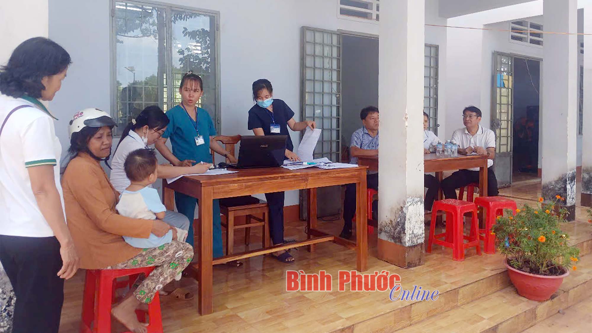 Chiến dịch tiêm vắc xin phòng bệnh sởi đợt 2 phấn đấu đạt 95%